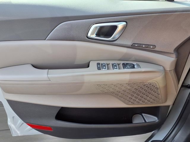 New 2026 Kia Carnival EX image 13
