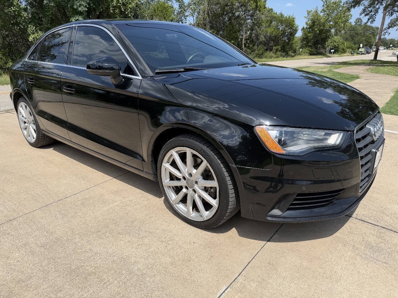 Used 2016 Audi A3 1.8T Premium Plus FWD image 2