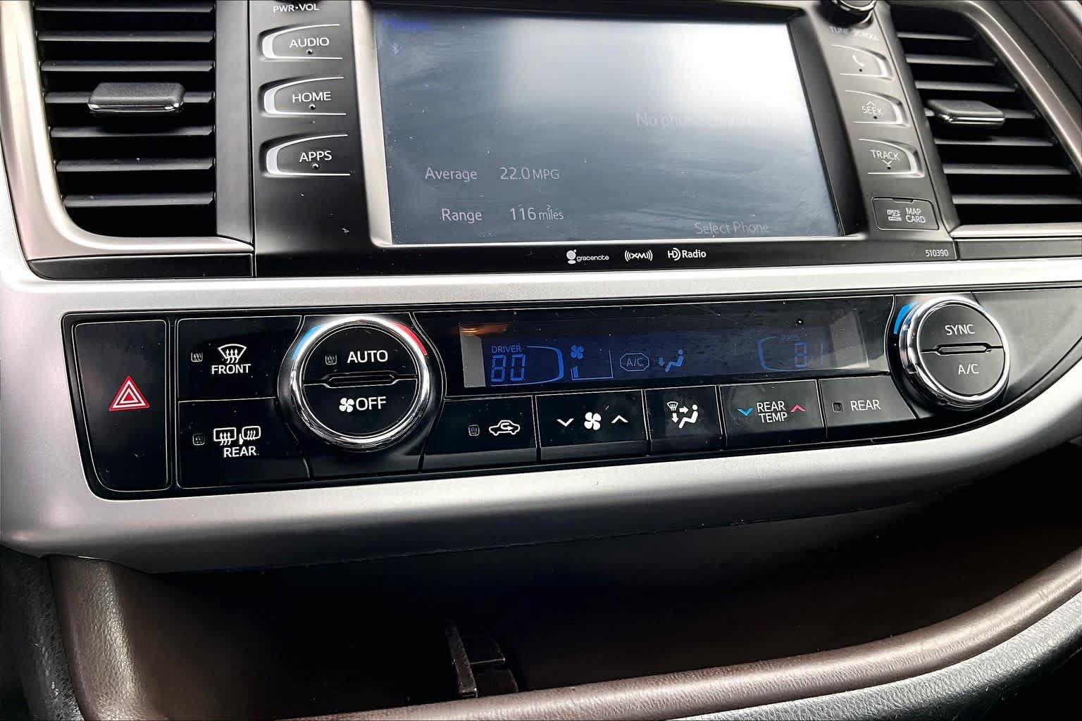 Used 2019 Toyota Highlander XLE AWD/4WD image 35
