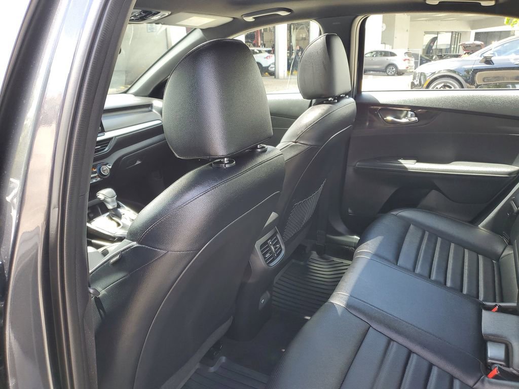 Used 2024 Kia Forte GT-Line w/ GT-Line Premium Package image 14
