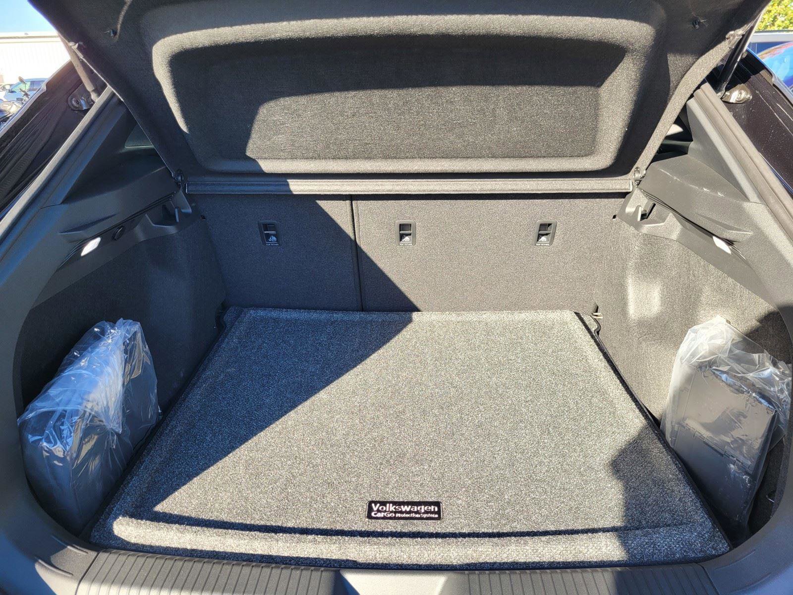 New 2025 Volkswagen ID.4 Pro RWD image 19