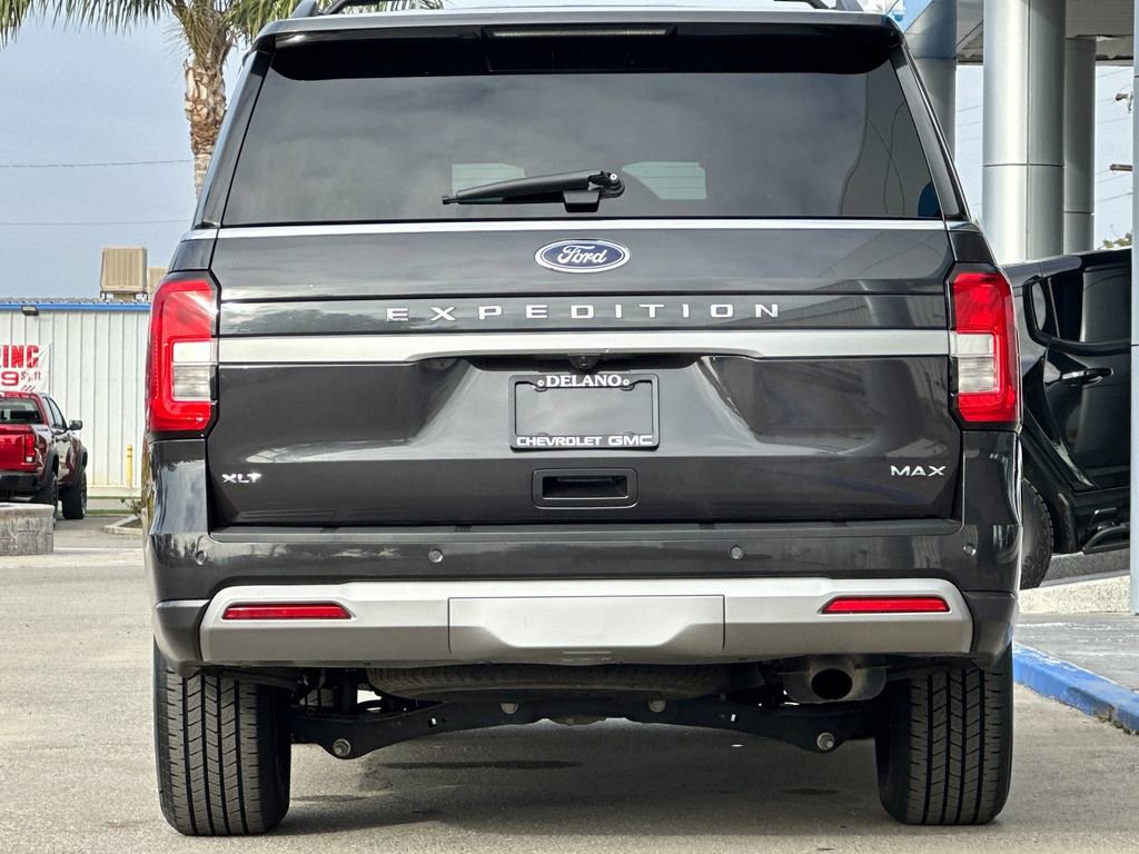 Used 2024 Ford Expedition Max XLT image 4