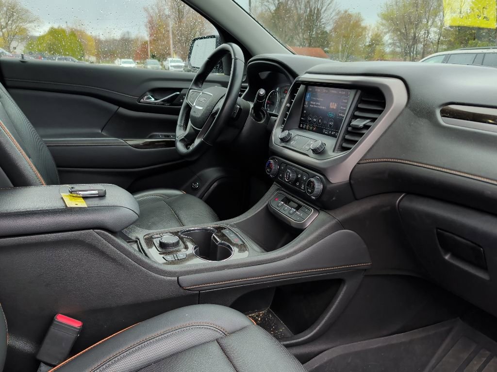 Used 2023 GMC Acadia AT4 w/ Trailering Package AWD/4WD image 7