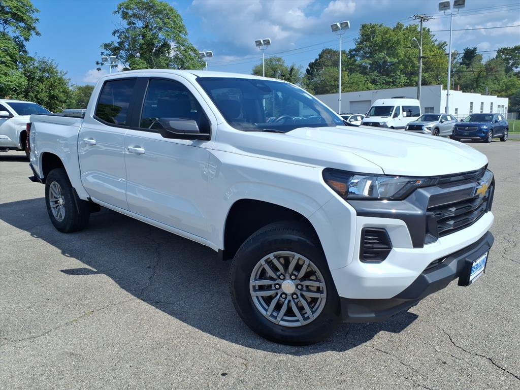Certified 2023 Chevrolet Colorado LT AWD/4WD image 2