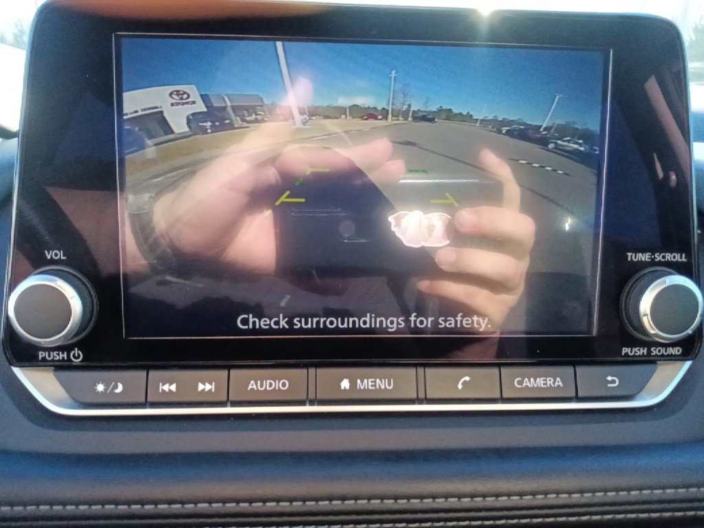 Used 2024 Nissan Rogue SV image 22