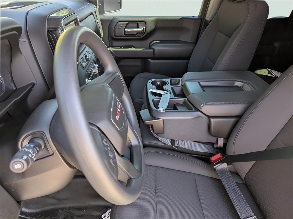 New 2025 GMC Sierra 2500 Pro image 8