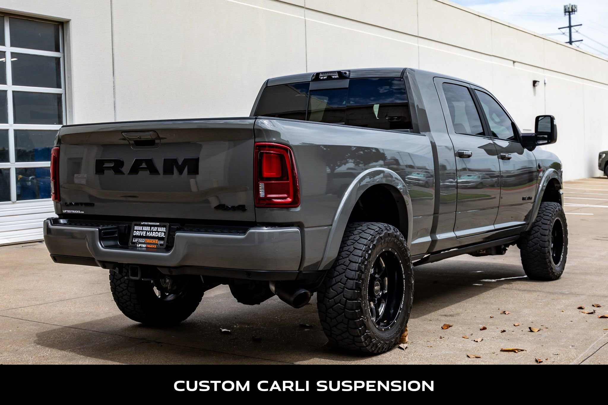 Used 2025 RAM 3500 Limited AWD/4WD image 9