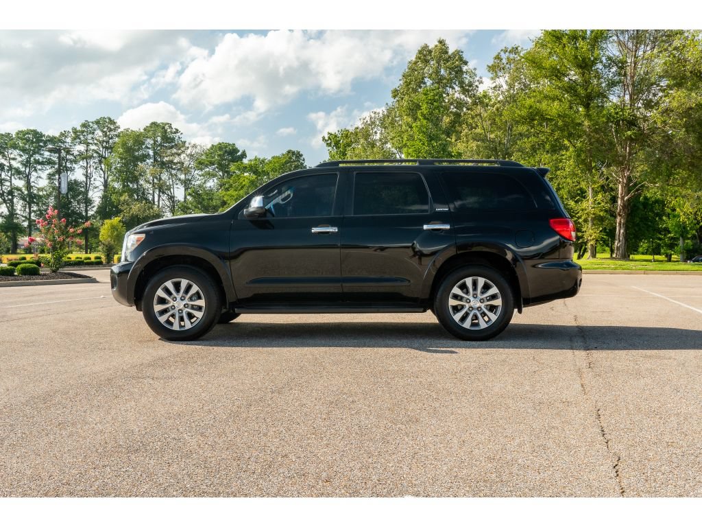 Used 2016 Toyota Sequoia Limited RWD image 8