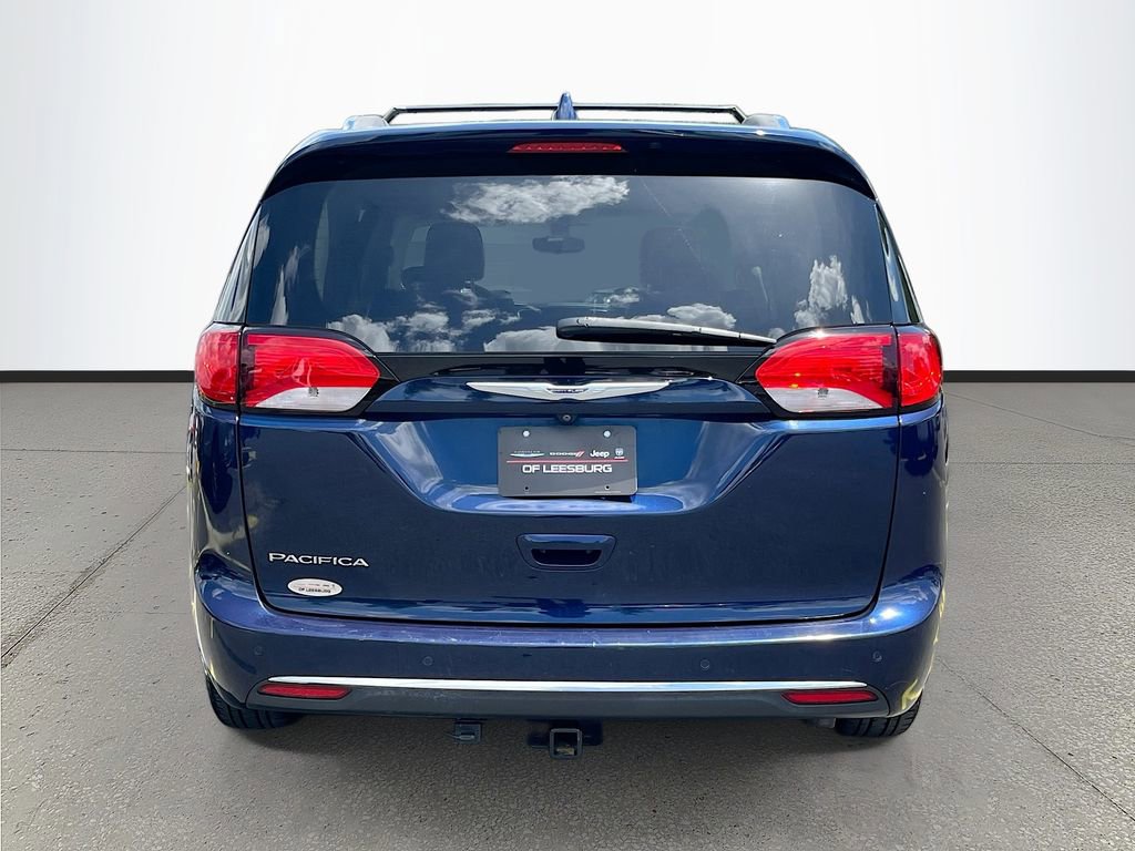 Used 2017 Chrysler Pacifica Touring-L Plus FWD image 6