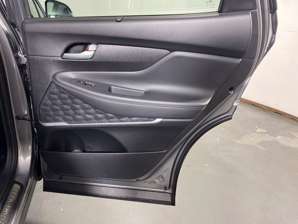 Used 2020 Hyundai Santa Fe Limited AWD/4WD image 31