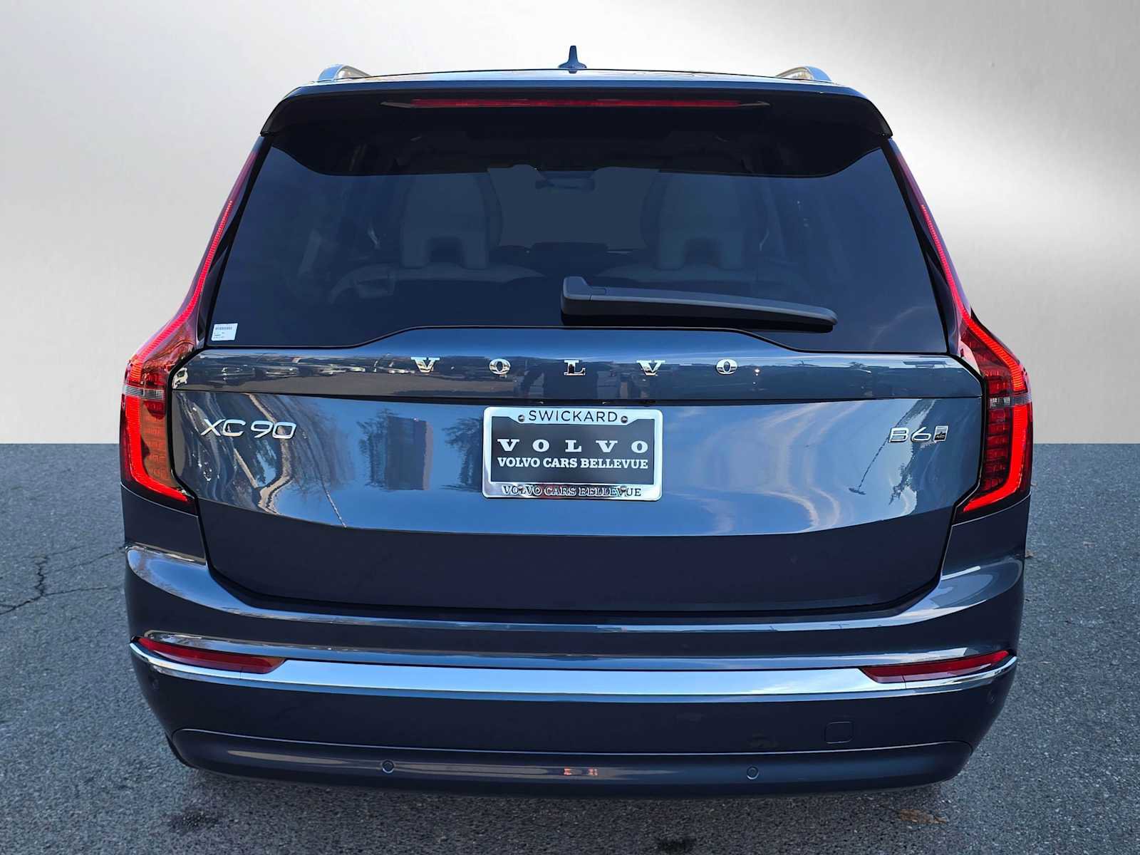 New 2026 Volvo XC90 B6 Ultra w/ Protection Package image 4