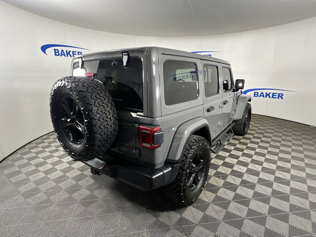 Used 2020 Jeep Wrangler Unlimited Sahara image 9