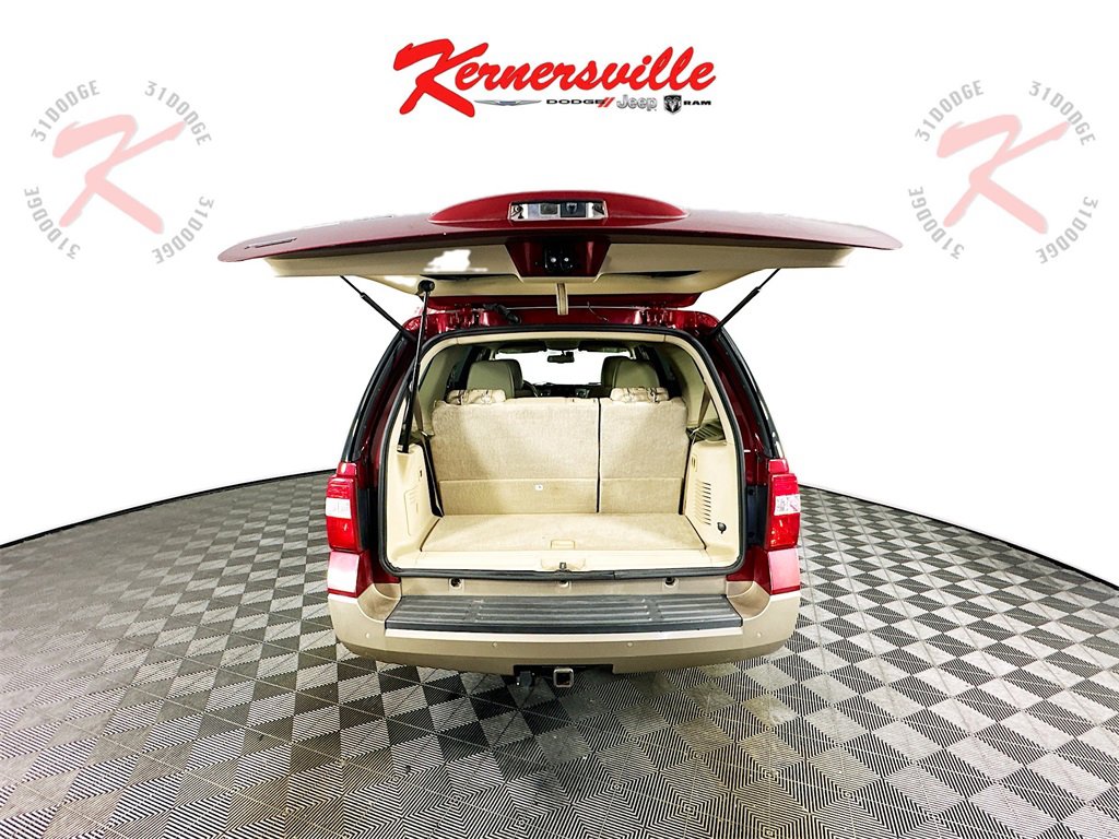 Used 2013 Ford Expedition XLT image 27