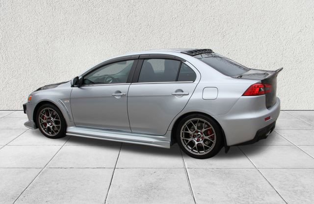 Used 2011 Mitsubishi Lancer Evolution MR image 6