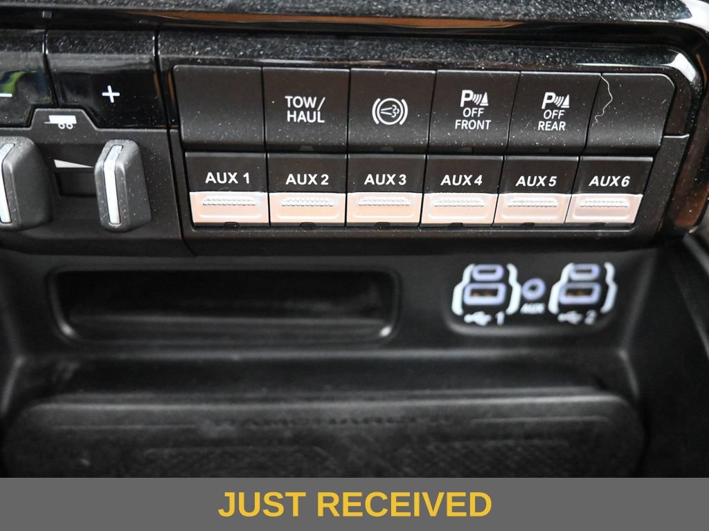 Used 2024 RAM 2500 Limited w/ Towing Technology Group AWD/4WD image 12