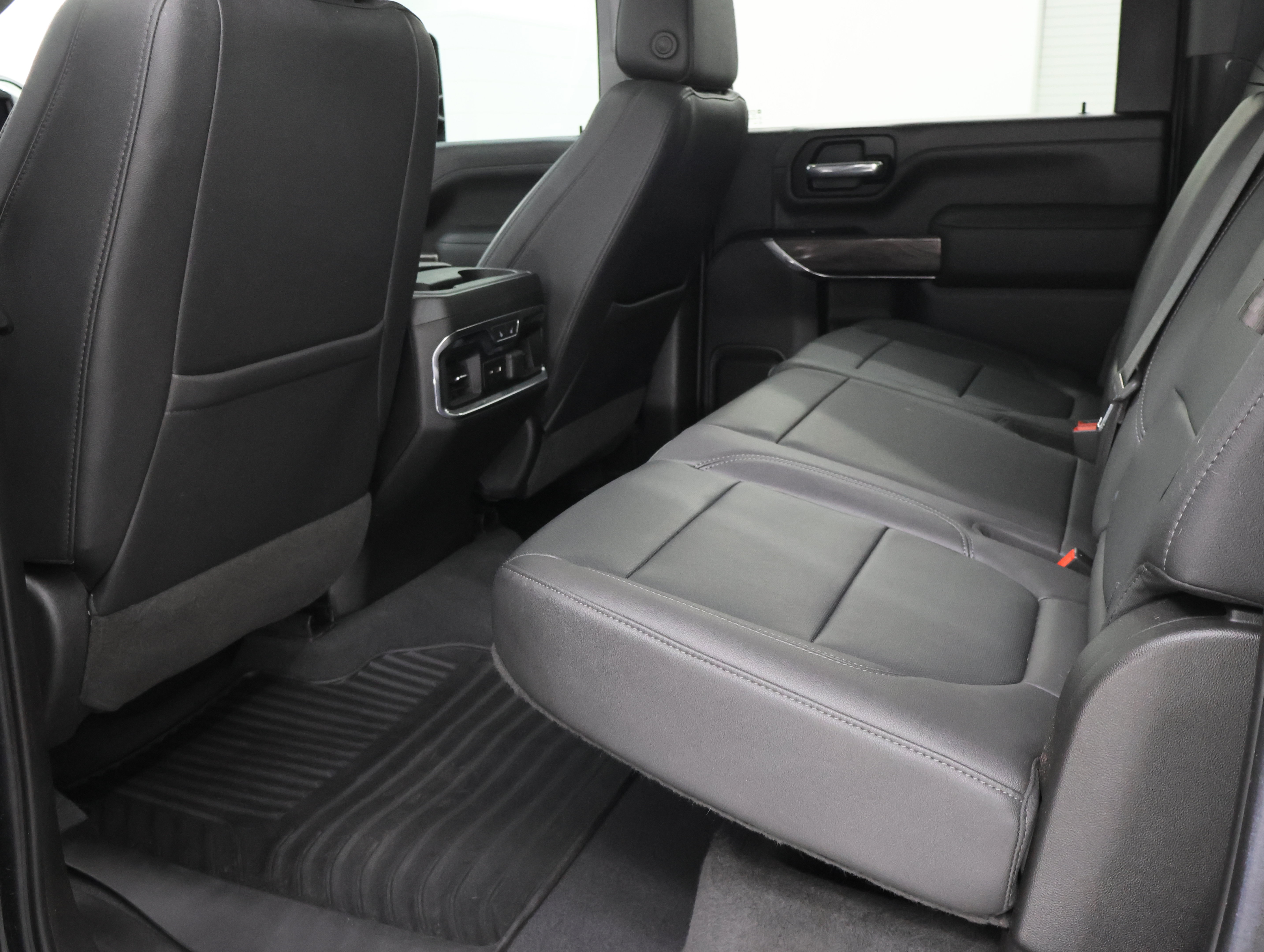 Used 2023 Chevrolet Silverado 2500 LTZ w/ LTZ Plus Package AWD/4WD image 9