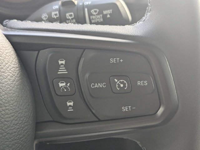 Used 2025 Jeep Wrangler Sport AWD/4WD image 26