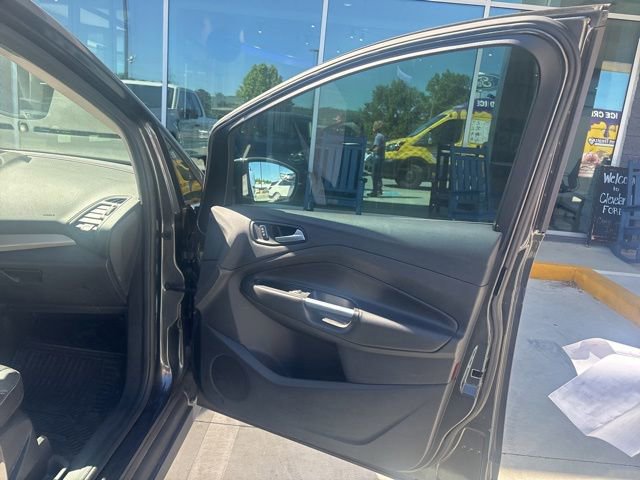 Used 2016 Ford C-MAX SEL w/ Equipment Group 302A FWD image 16