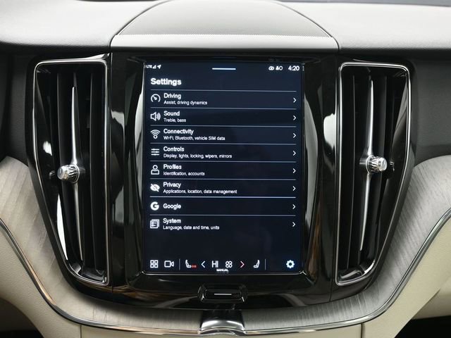 Used 2024 Volvo XC60 B5 Plus image 15