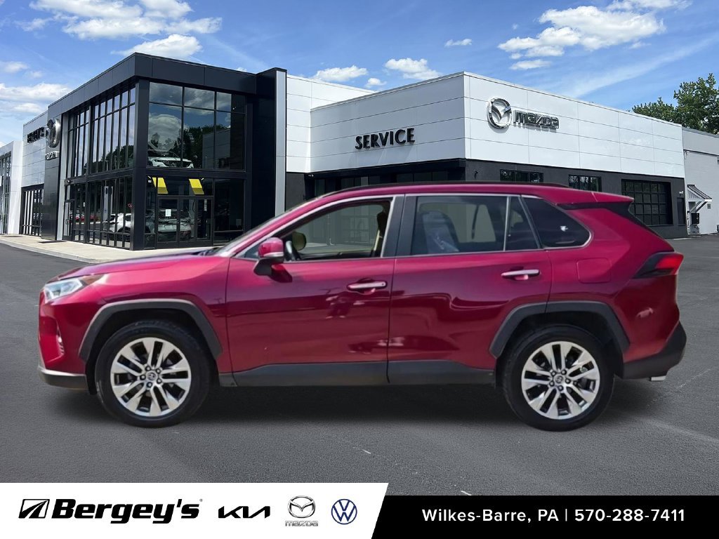 Used 2019 Toyota RAV4 Limited w/ Advanced Technology Package AWD/4WD image 6