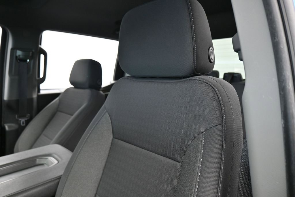 Used 2023 Chevrolet Silverado 1500 LT RWD image 16