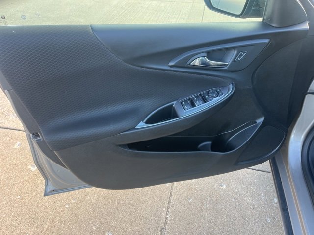 Used 2023 Chevrolet Malibu LT image 11