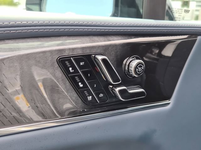 Used 2026 Cadillac Escalade IQ Sport 2 w/ LPO, ONYX Package image 18