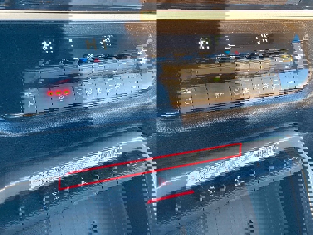 Used 2025 Toyota Tundra SR5 w/ SR5 Premium Package image 21