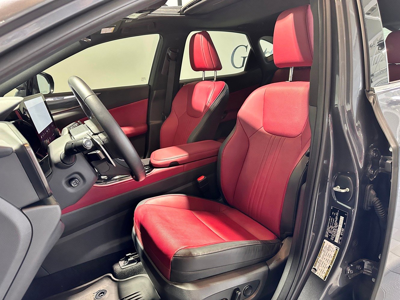 Used 2025 Lexus NX 350h AWD w/ Premium Package image 14