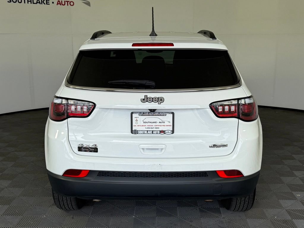 Used 2025 Jeep Compass Latitude AWD/4WD image 7