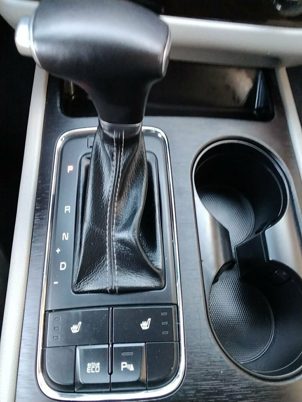 Used 2018 Kia Sedona LX w/ LX Essentials Premium Package image 26