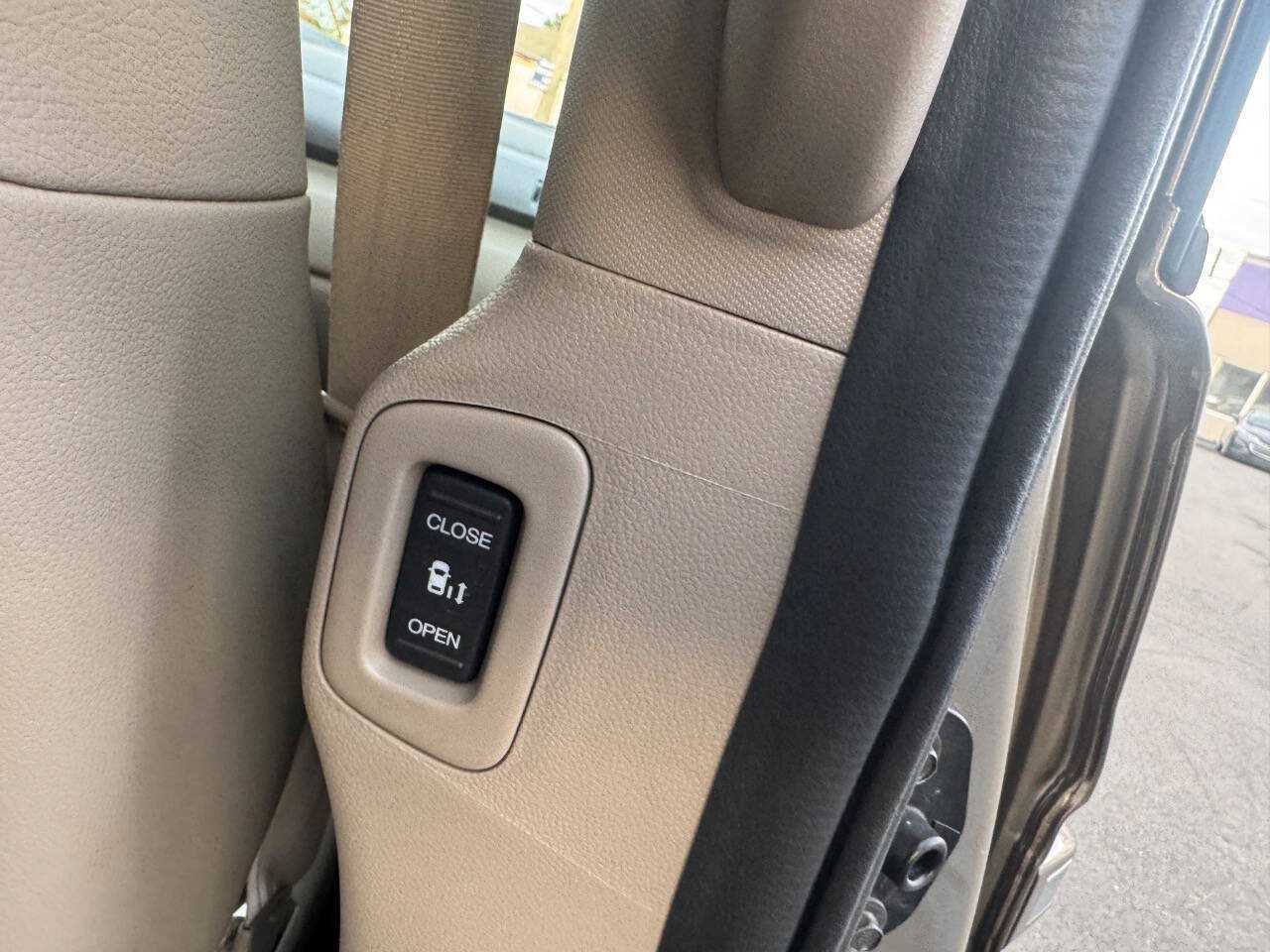 Used 2011 Honda Odyssey EX-L image 14