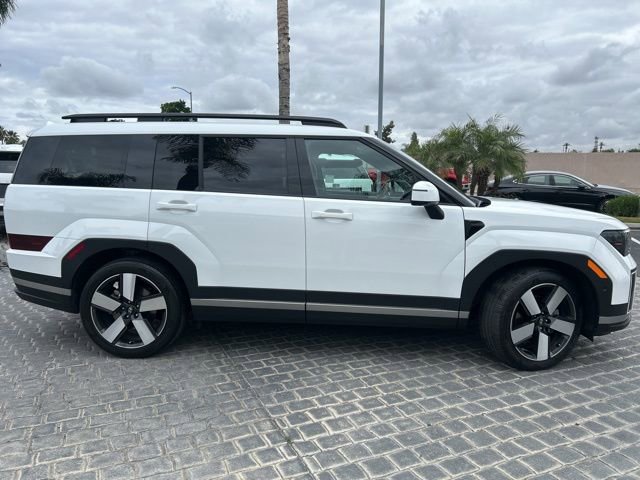 Used 2025 Hyundai Santa Fe Limited image 6