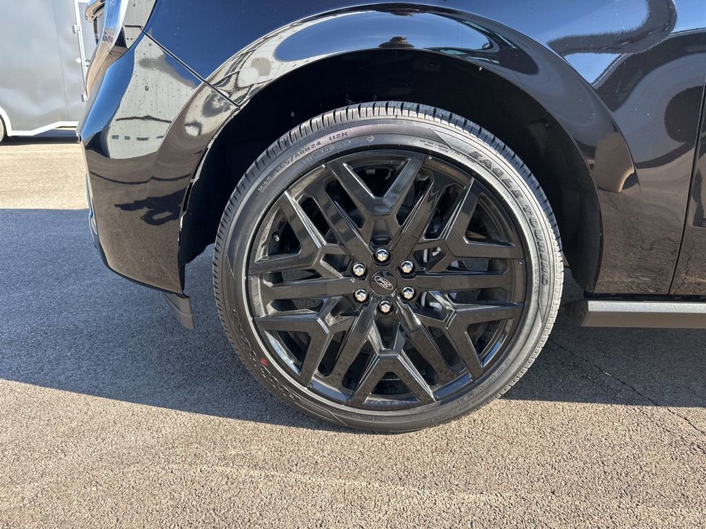 New 2026 Ford Expedition Max Platinum w/ Stealth Performance Package image 27