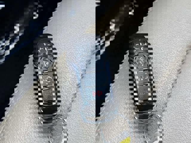 Used 2016 Ford Explorer XLT w/ Equipment Group 202A image 29