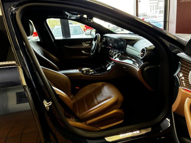 Used 2017 Mercedes-Benz E 43 AMG 4MATIC image 29