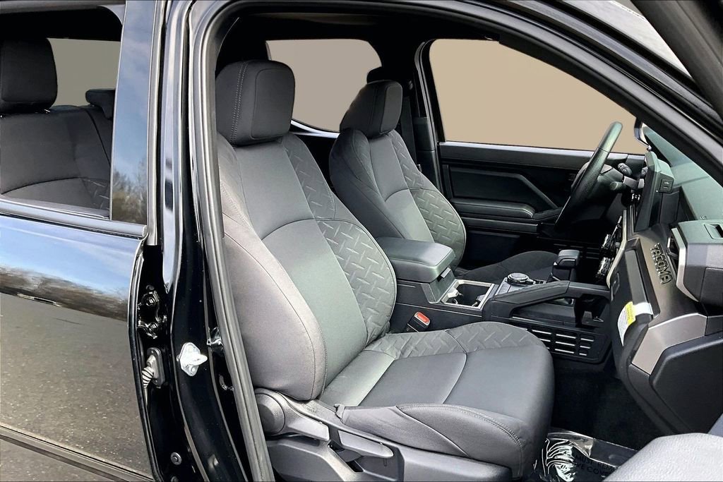 Used 2025 Toyota Tacoma SR5 image 22