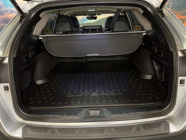 Certified 2025 Subaru Outback Onyx Edition image 59