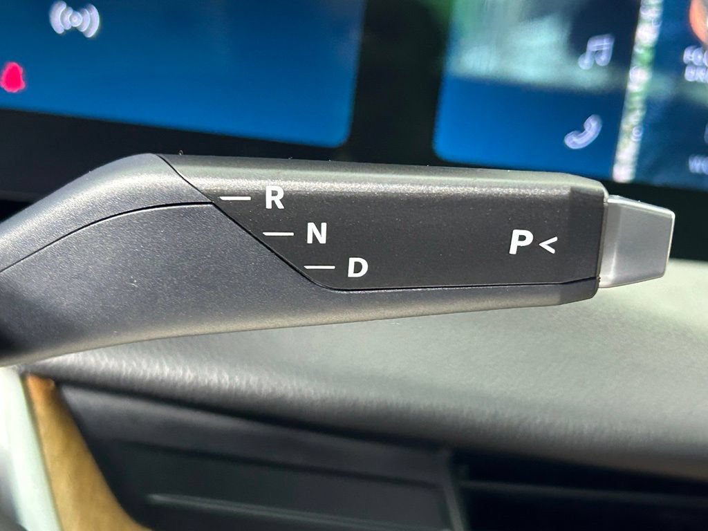 Used 2024 Lucid Air Pure RWD image 30