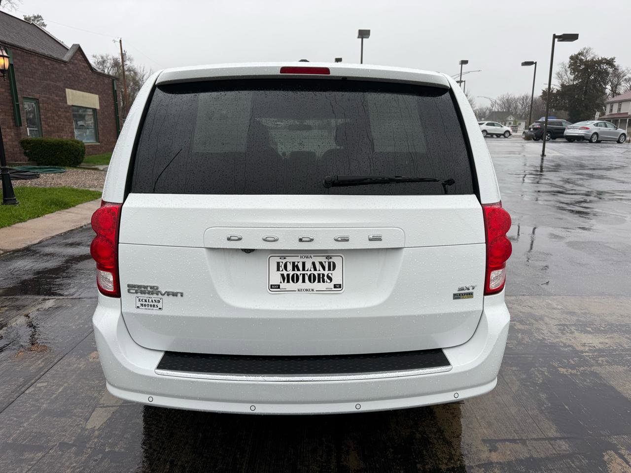 Used 2014 Dodge Grand Caravan SXT w/ Rear Park Assist Package image 8