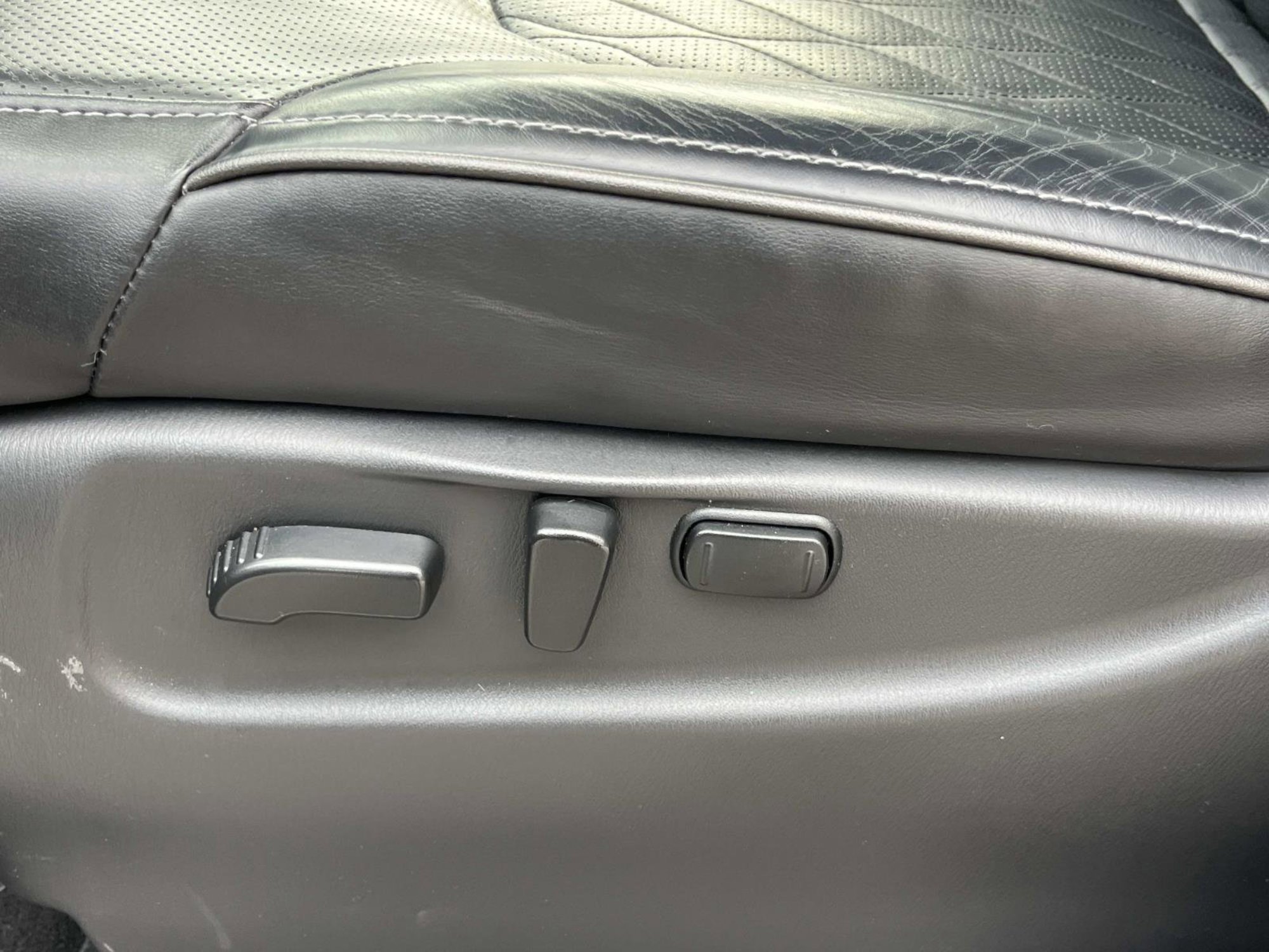 Used 2021 INFINITI QX80 Sensory w/ All-Season Package image 23