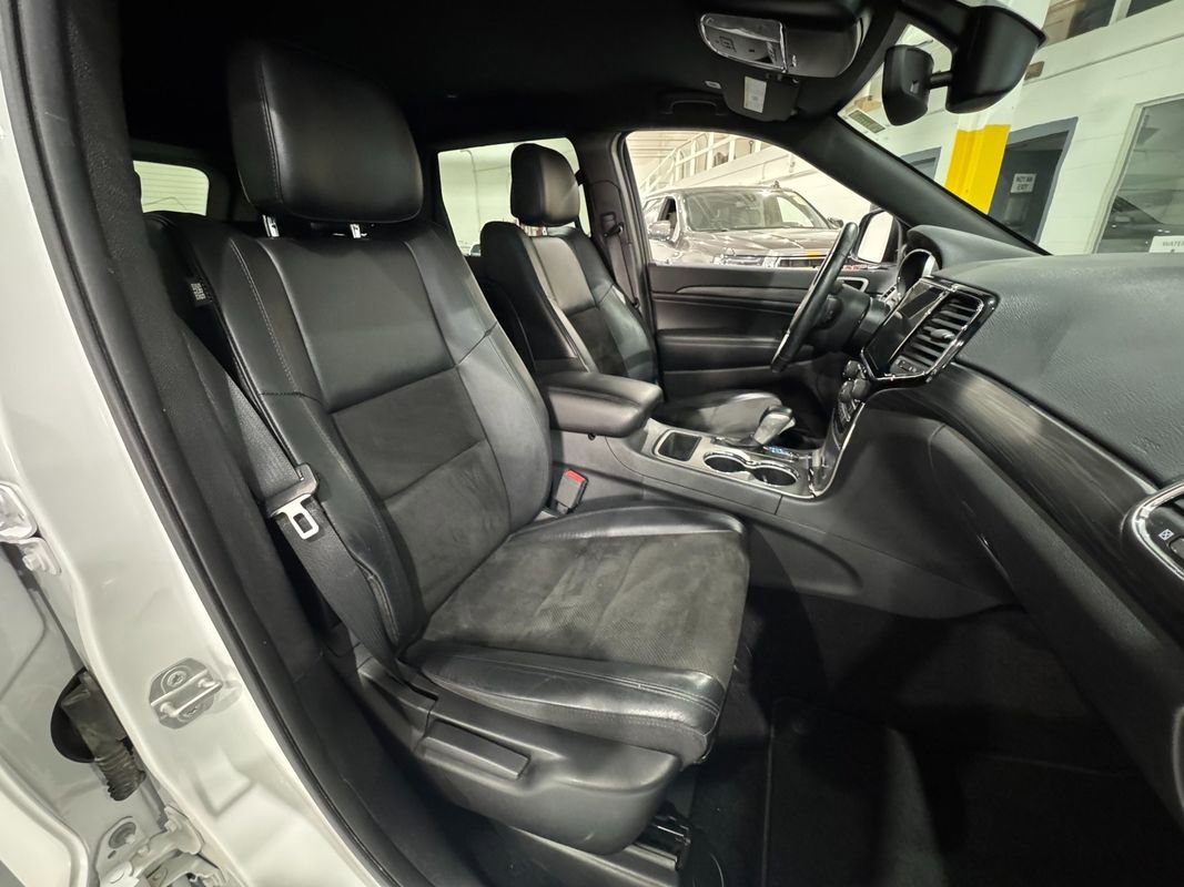 Used 2020 Jeep Grand Cherokee Altitude image 35