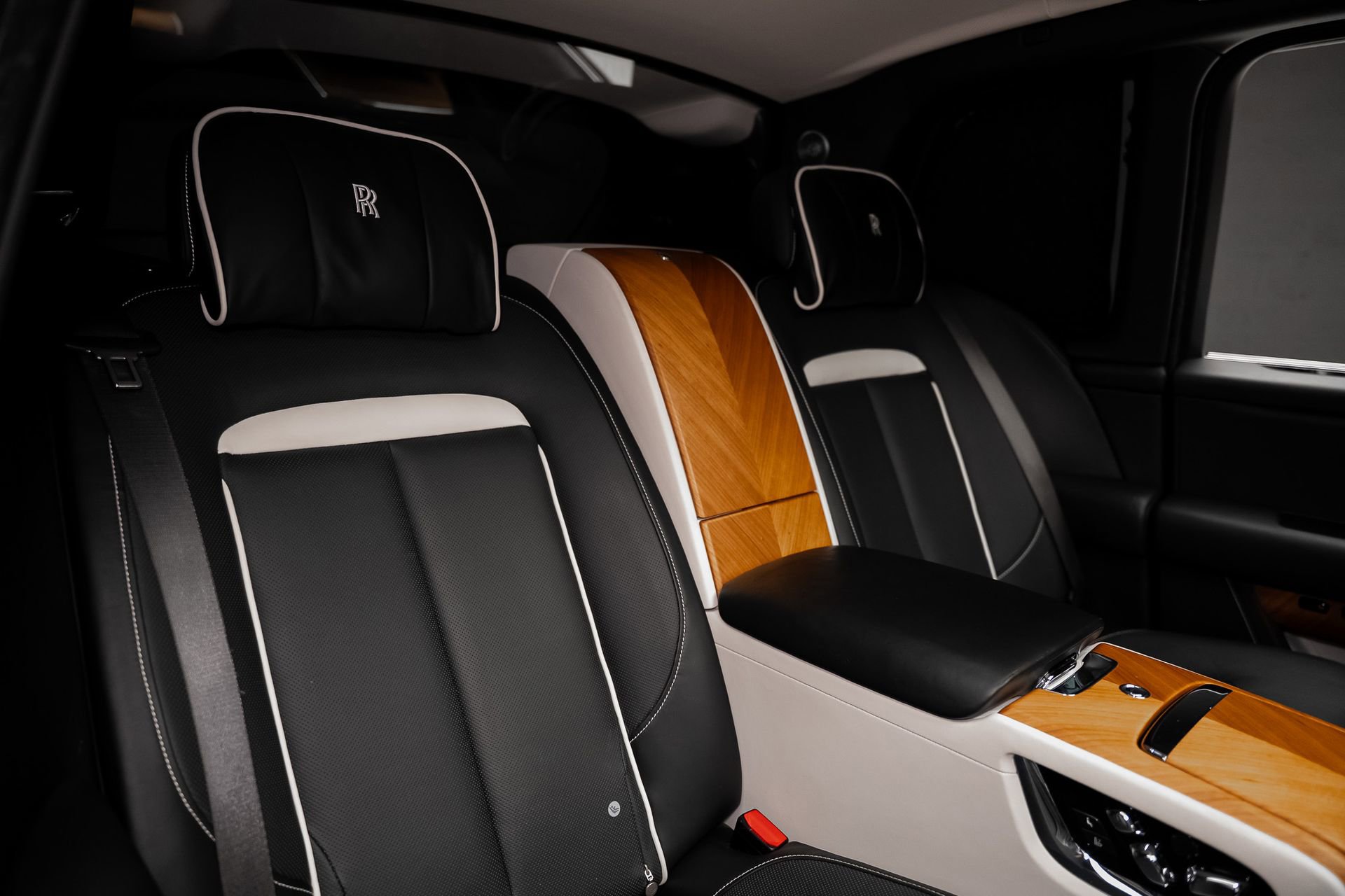 Used 2019 Rolls-Royce Cullinan AWD/4WD image 67