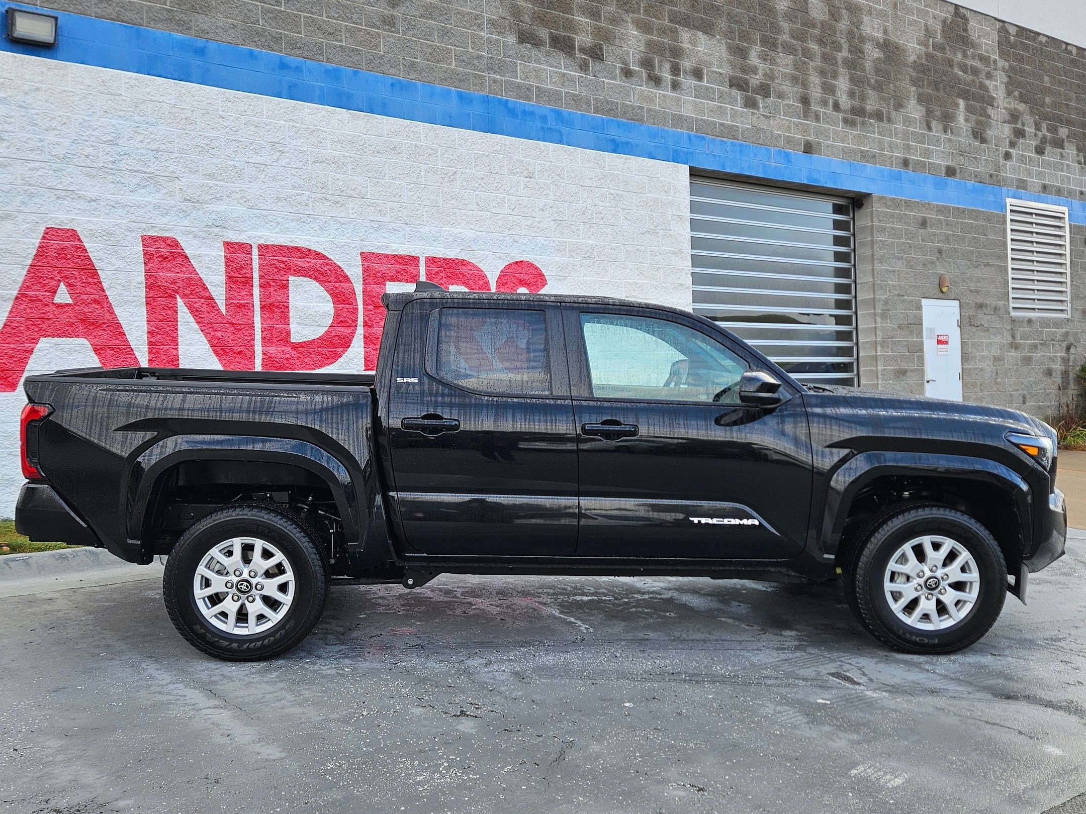 Used 2024 Toyota Tacoma SR5 image 8