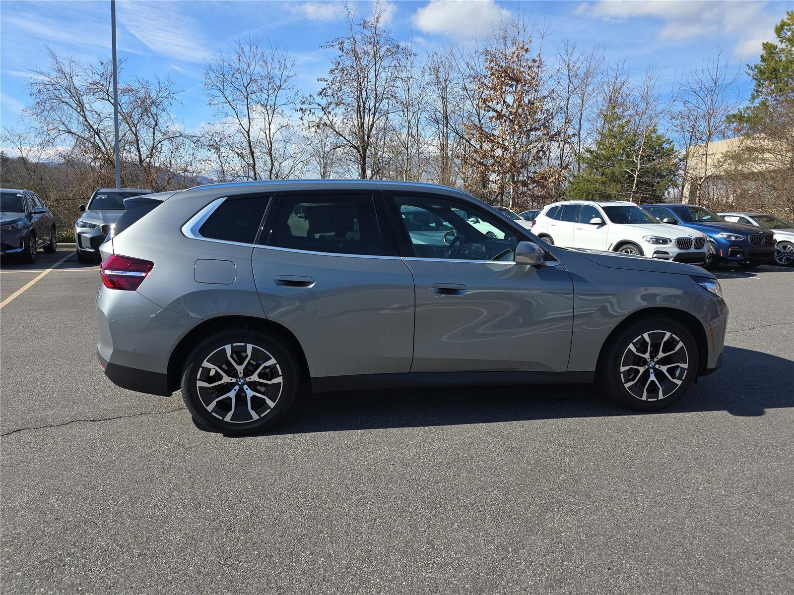 Used 2025 BMW X3 xDrive30i w/ Convenience Package image 2