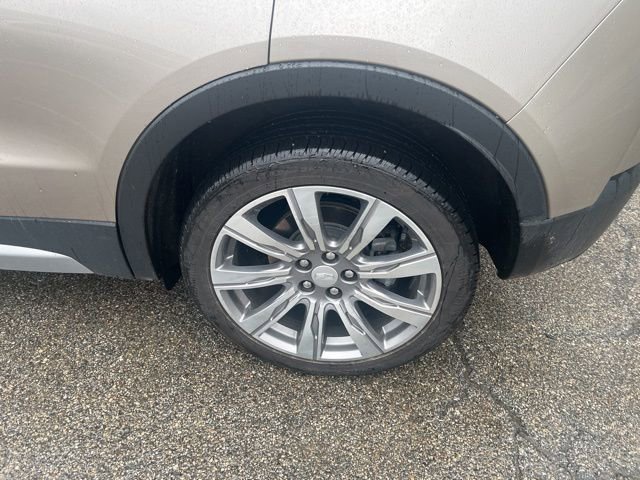 Certified 2023 Cadillac XT4 Premium Luxury image 8
