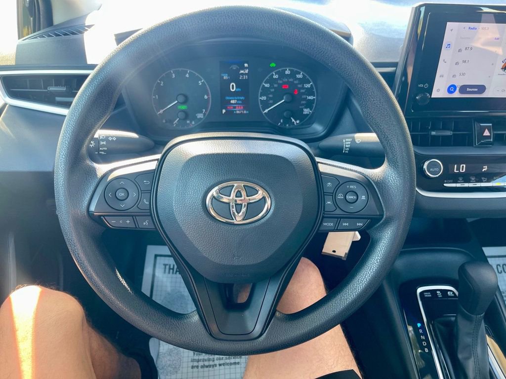 Used 2025 Toyota Corolla LE FWD image 13