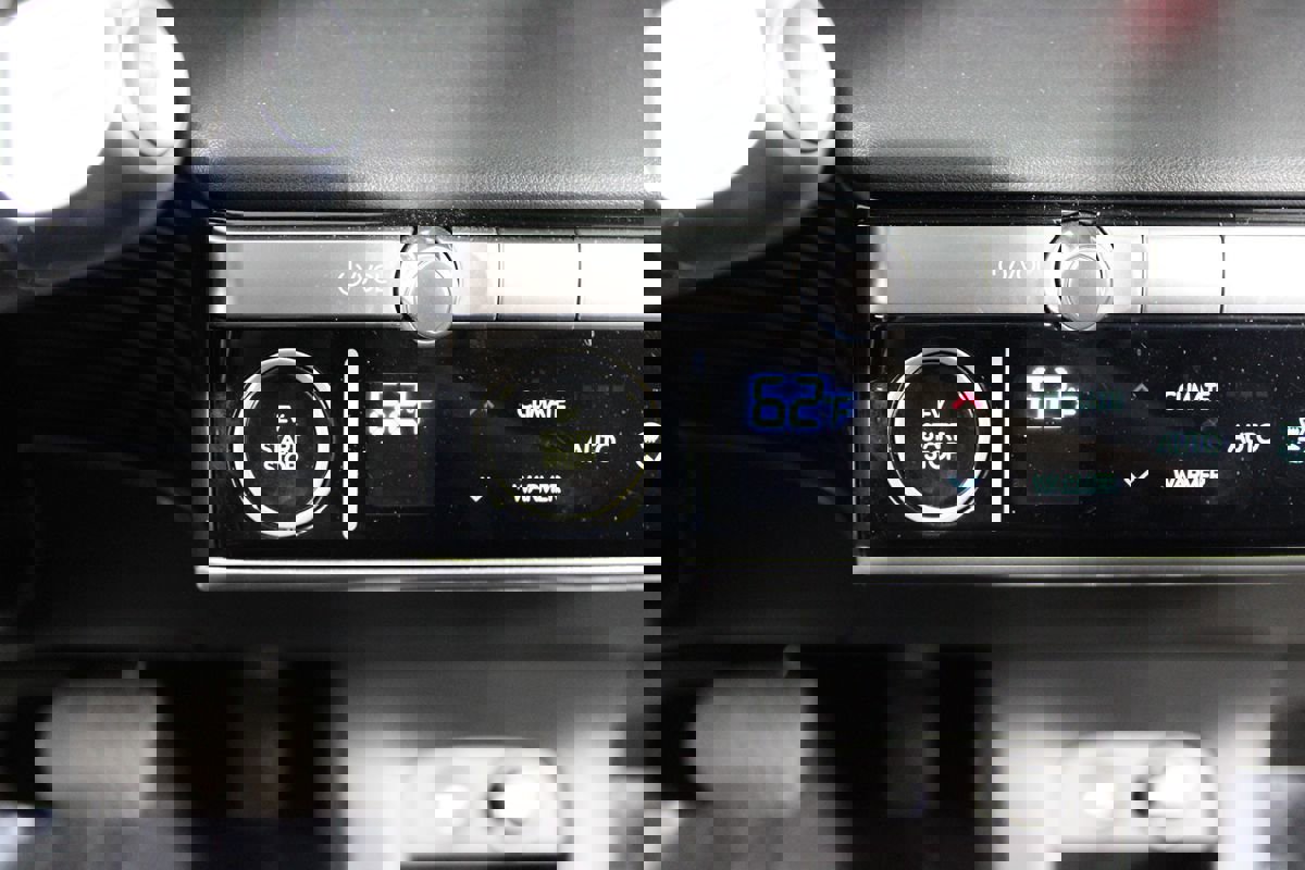 Used 2023 Hyundai Ioniq 5 Limited image 18