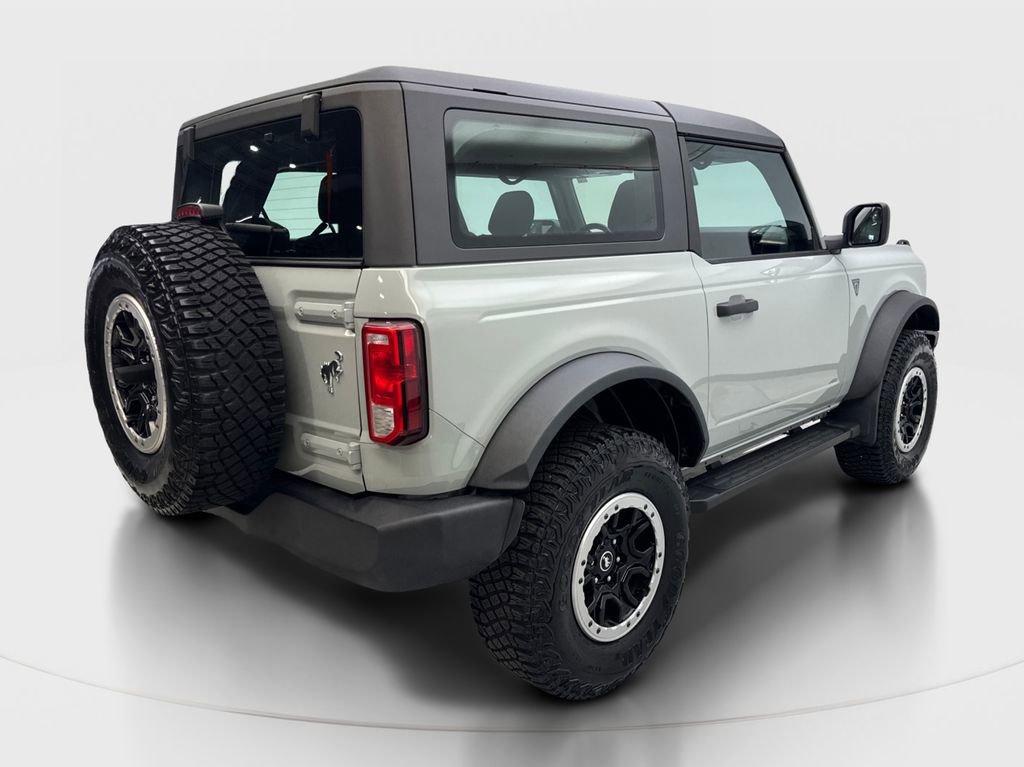 Used 2023 Ford Bronco 2-Door w/ Sasquatch Package AWD/4WD image 6