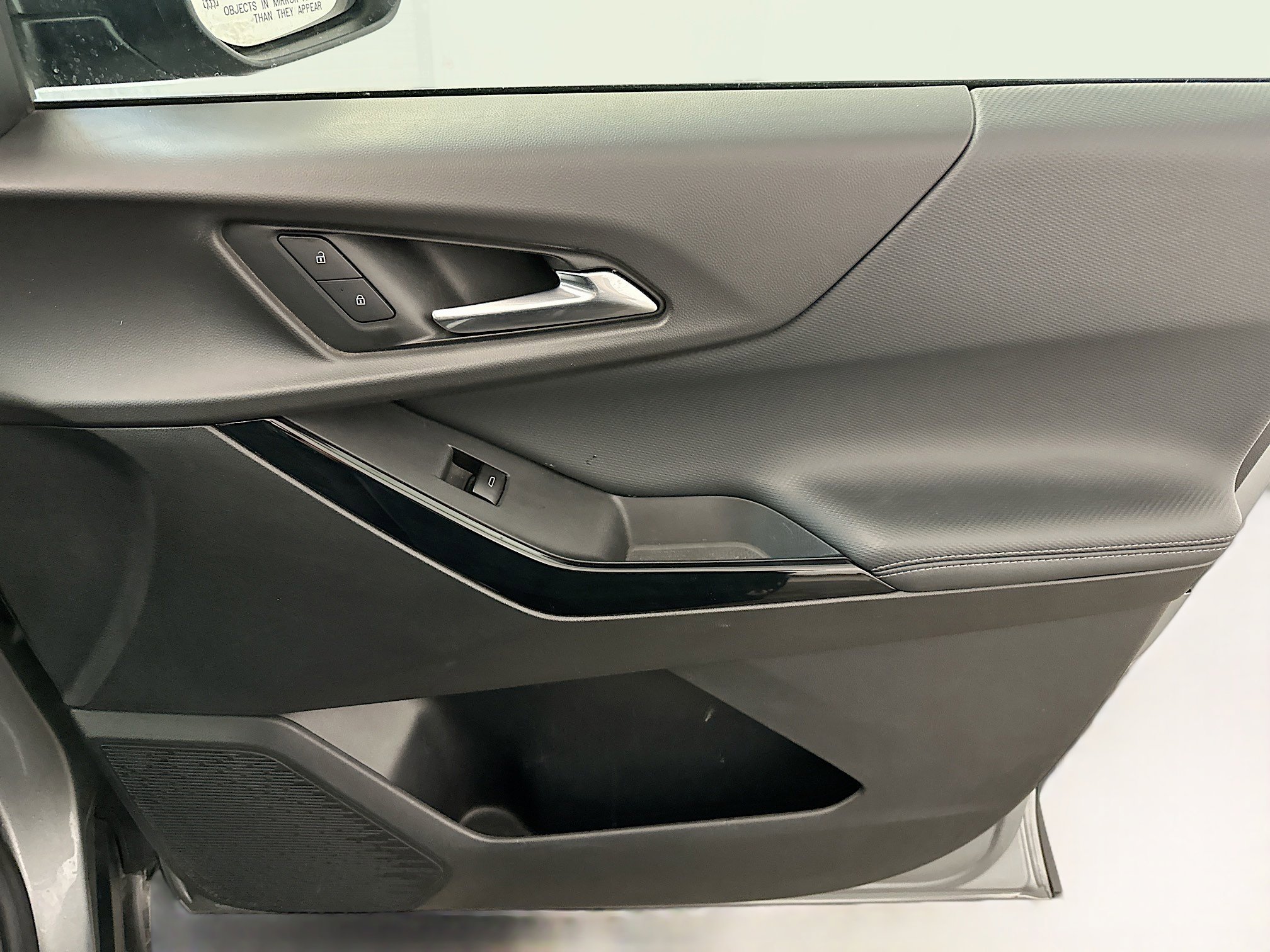 Used 2025 Chevrolet Equinox LT image 33